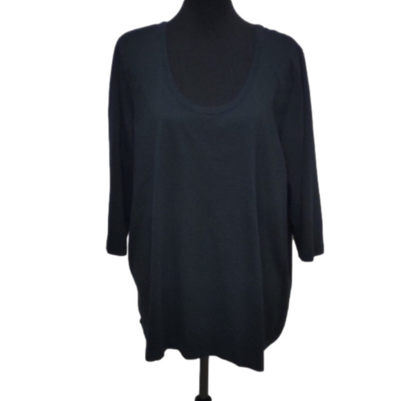 Roaman's black scoop neck casual tee, size 2X, excellent used condition - Picture 1 of 4
